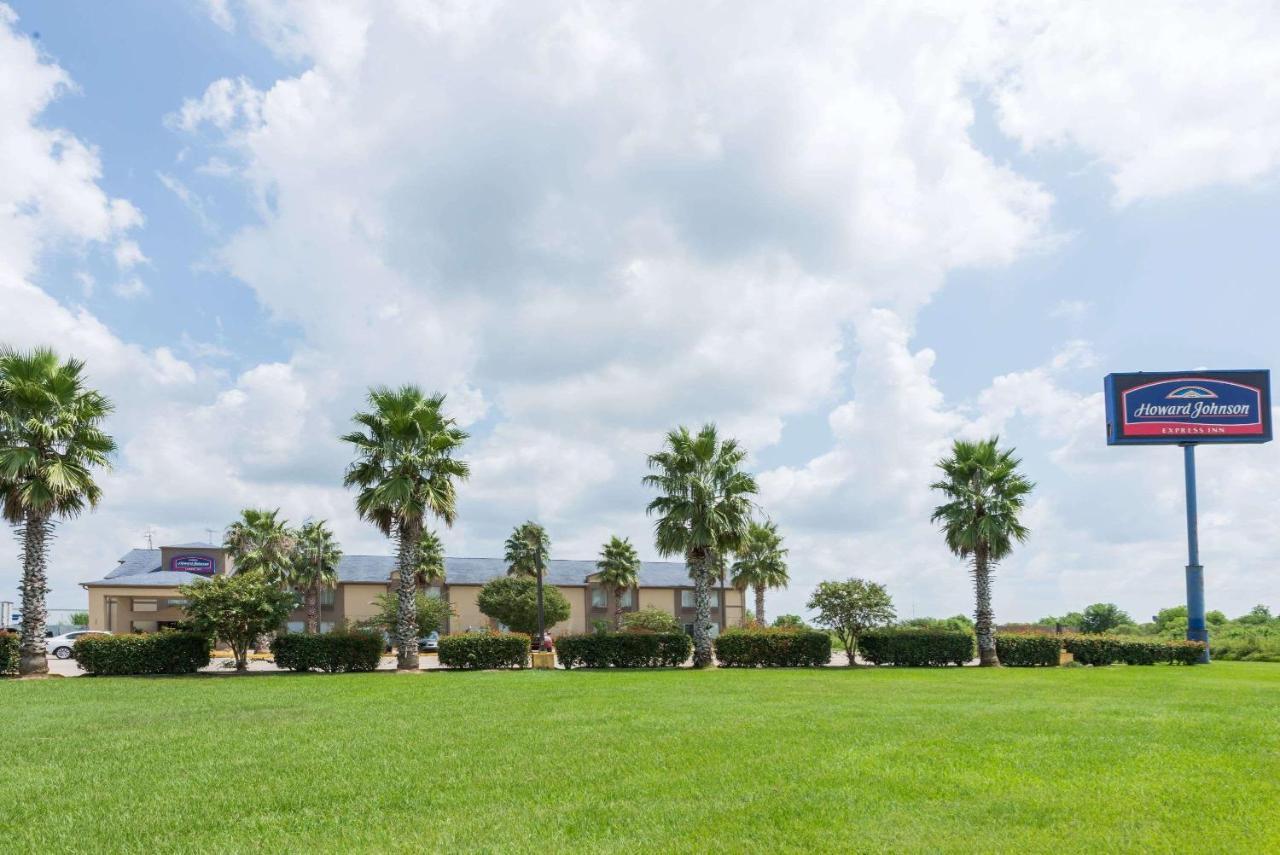 Howard Johnson By Wyndham Iowa La المظهر الخارجي الصورة